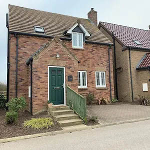  Vakantiehuis Hotdog House Filey Detached Pet Friendly Eco-house